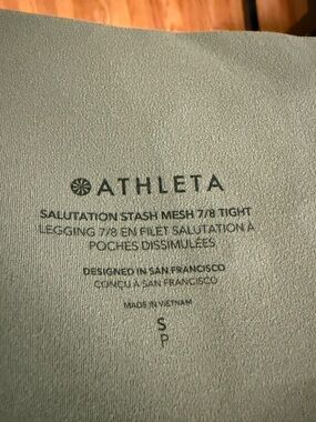 Athleta Salutation Stash Mesh 7/8 Tight - Sage